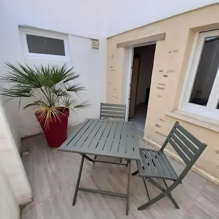 Ferienhaus Arcachon- 600 M De La Plage-au Calme-8 Couchages *